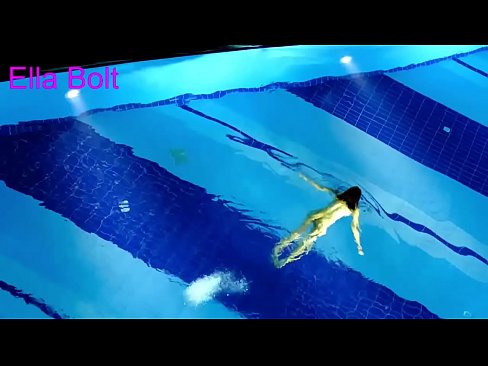 ❤️ Não consigo parar de ver, jovem loira apanhada a nadar nua na piscina da estância balnear ELLA BOLT ❤️❌ Porno em nós pt.vanalize.ru