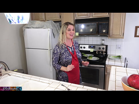 ❤️ A madrasta a ordenhá-lo na cozinha antes do seu encontro ❤️❌ Porno em nós pt.vanalize.ru